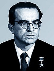 Виктор  Глушков 